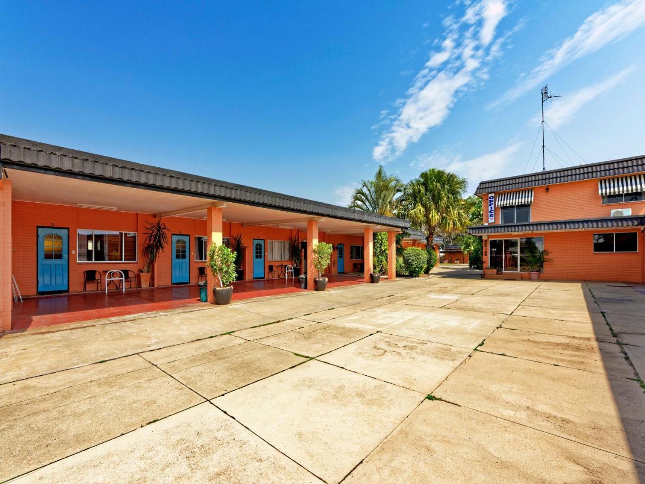 Riviera Motel Bundaberg Kültér fotó