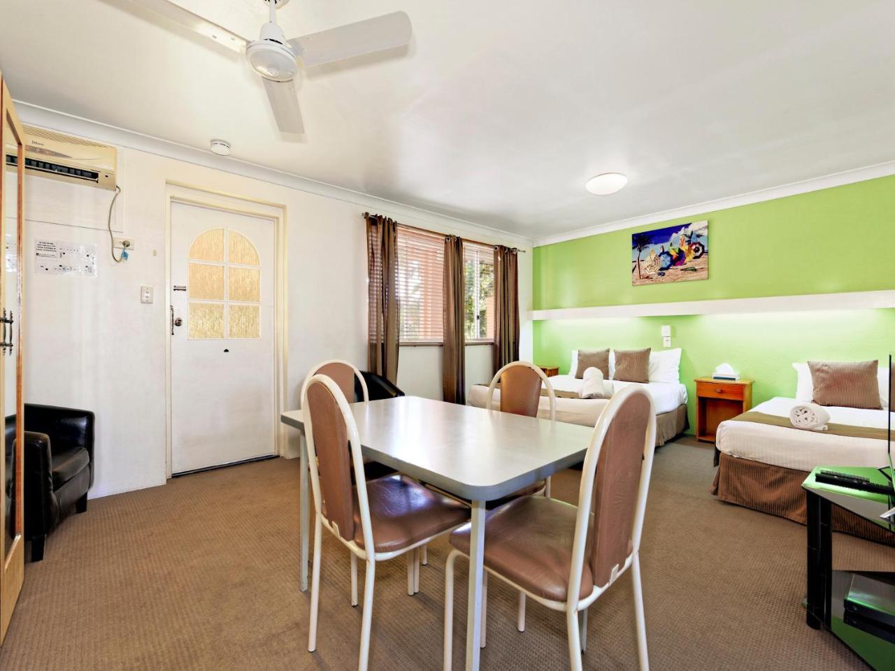 Riviera Motel Bundaberg Kültér fotó